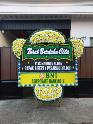 Papan Bunga Duka di Sukamaju Kaler
