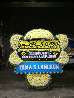 Papan Bunga Duka di Sukamaju Kaler